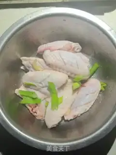 Make Dry pan, shrimp wings step 1