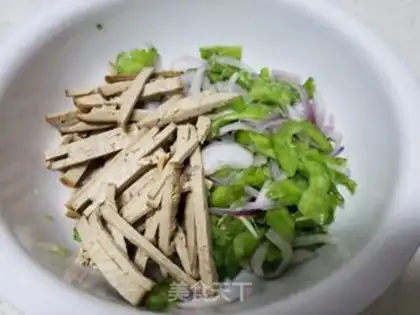 Make The bitter melon with the onions step 3