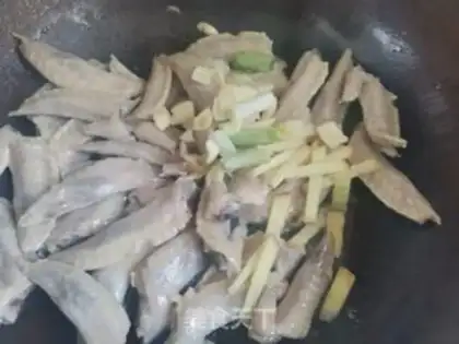 Make Hot chicken wings step 6