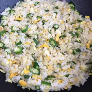 Make Autumn egg fried rice step 8