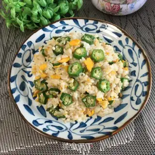 Make Autumn egg fried rice step 10