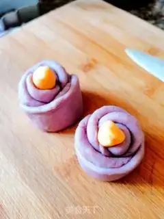 Make Potato buns step 12