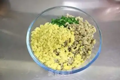 Make Eggs and casserole dumplings step 6