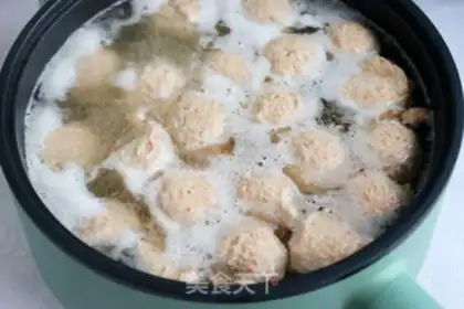 Make Take the chicken meatball step 4