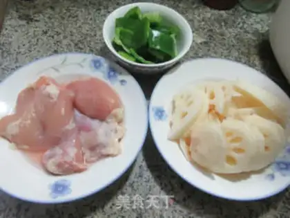 Make Potato pepper chicken leg and fried lily step 0