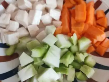 Make The greens are about four pieces step 0