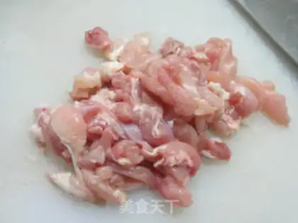 Make Potato pepper chicken leg and fried lily step 1
