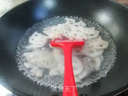 Make Potato pepper chicken leg and fried lily step 6