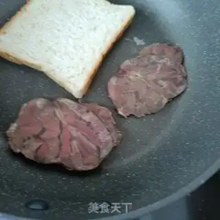 Make The raw beef sandwich step 5