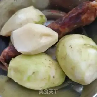 Make Spicy sausage, taro step 0