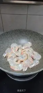Make Garlic shrimp step 4