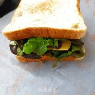 Make The raw beef sandwich step 11
