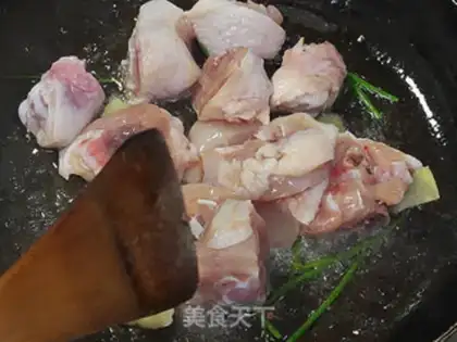 Make Chestnuts burn chicken legs step 5