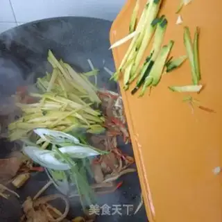 Make Pumpkin, fried rice step 13
