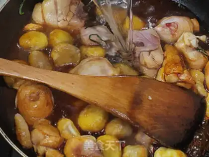 Make Chestnuts burn chicken legs step 8
