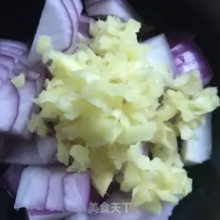Make curry beef cover step 2