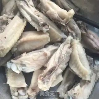 Make A fragrance with chicken wings step 4