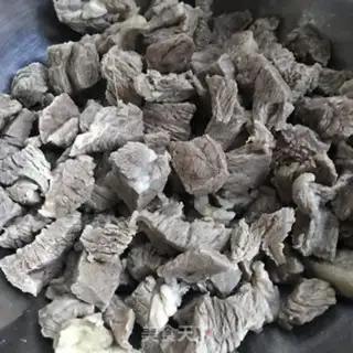 Make curry beef cover step 3