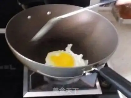 Make A simple sandwich step 4