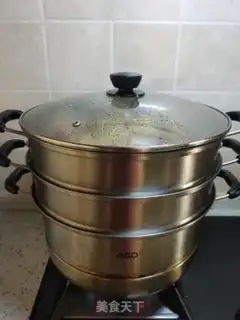 Make Pumpkin rolls step 13