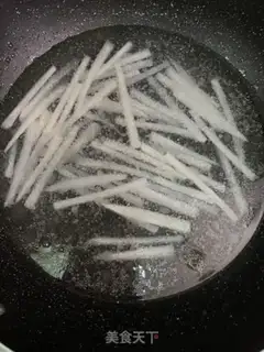 Make Omelon radish soup step 4