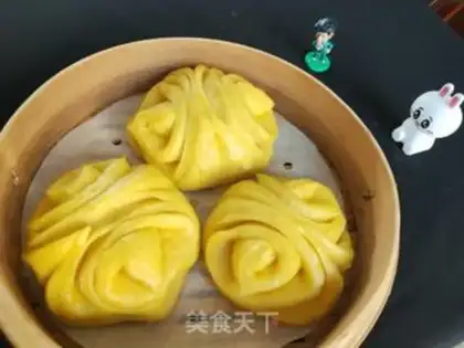Make Pumpkin rolls step 15