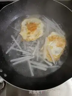 Make Omelon radish soup step 6