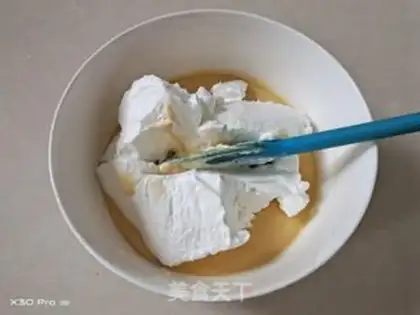 Make Flower-style twilight cake step 2
