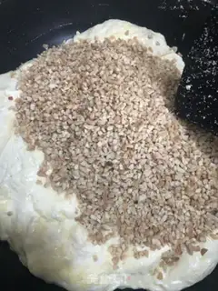 Make Cow Rolling Sugar step 4