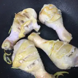 Make Chicken leg with sauce step 2