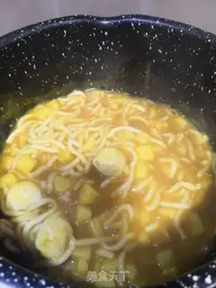 Make Curryfish noodles step 9