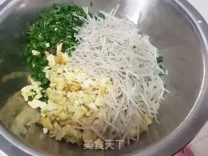 Make An egg and water bun step 5