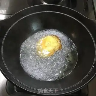 Make Omelon radish soup step 1