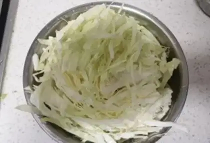 Make Tomato fried head step 1
