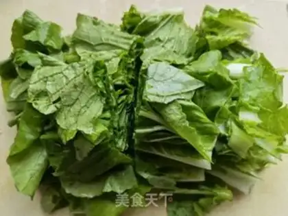 Make Shrimp-skinned cabbage step 1