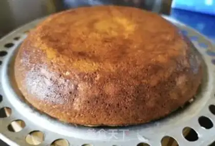 Make Banana walnut cake step 10