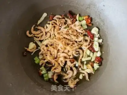 Make Shrimp-skinned cabbage step 6