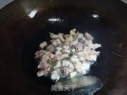 Make Molybdenum pepper steamed pheasant step 1