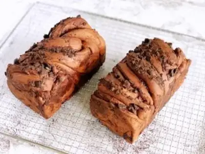 Make Snow Mountain Chocolate toast step 9