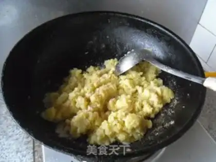 Make Cheese egg sour mashed potatoes step 9