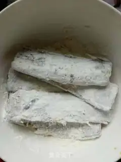 Make Red-fried fish step 1