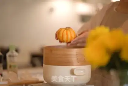 Make Pumpkin chestnut mushroom rice step 8