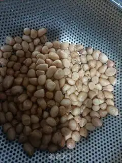 Make Chicken claws burn peanuts step 2