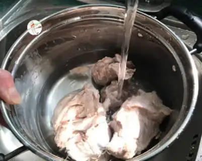 Make The radish soup step 1
