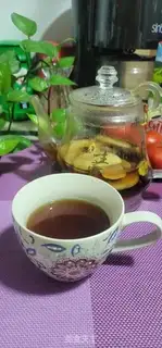Make Apple date black ginger tea step 4