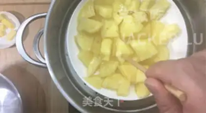 Make Tasty potato cookies step 2
