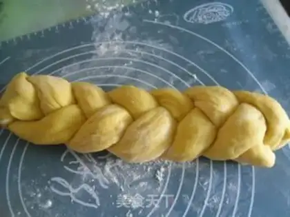 Make Goldmelon mud bread step 8