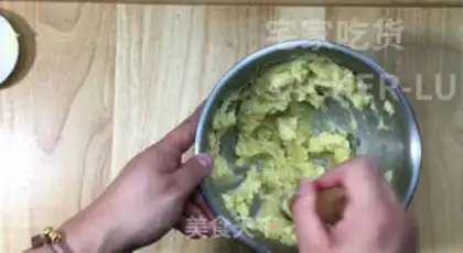Make Tasty potato cookies step 4
