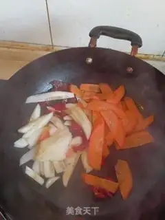Make Sausage, red and yellow step 2