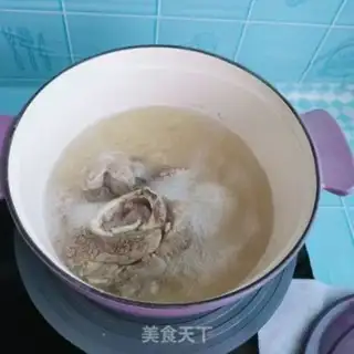 Make radish bone soup step 0